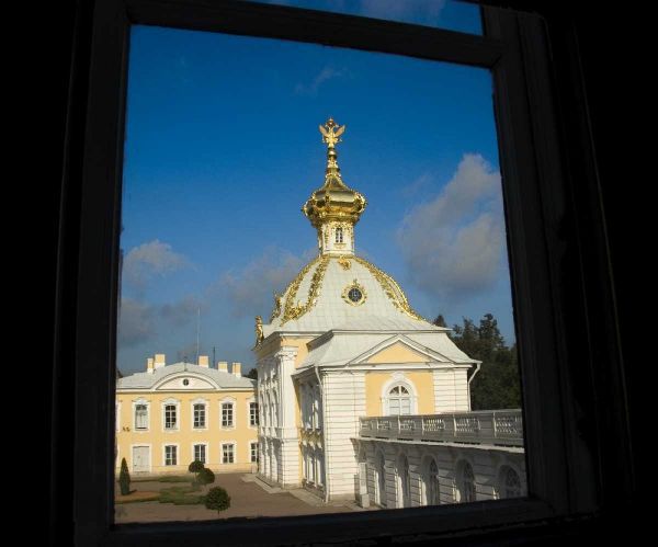 Russia, St Petersburg View of Peterhof Palace